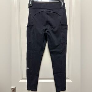 Alo Yoga Black Leggings w/pockets